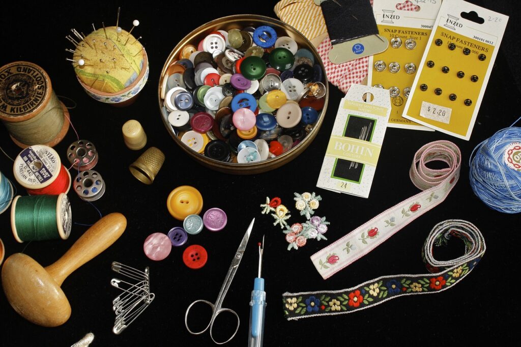 sewing, buttons, sew-955333.jpg